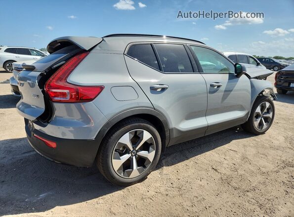 YV4L12UC5T2734701 2026 VOLVO XC40 Gray 