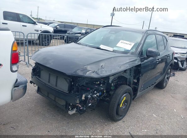 YV4L12UC7S2533705 2025 VOLVO XC40 Black Передня ліва чверть