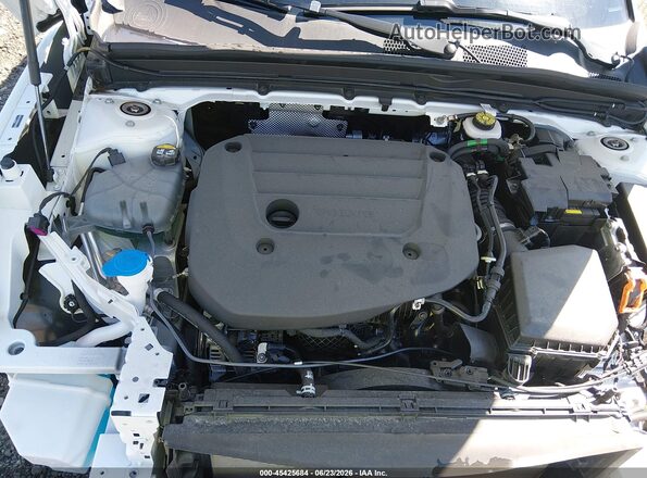YV4L12UC8S2452180 2025 VOLVO XC40 White Widok z tyłu