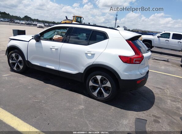 YV4L12UC9T2741781 2026 VOLVO XC40 White უკანა მარცხენა