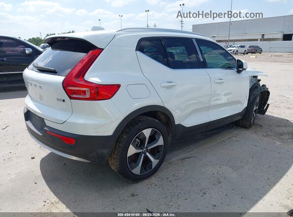 YV4L12UE1S2602907 2025 VOLVO XC40 Белый Задняя правая четверть