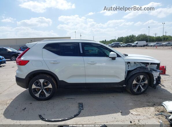 YV4L12UE1S2602907 2025 VOLVO XC40 Белый Панорамный вид салона 360°