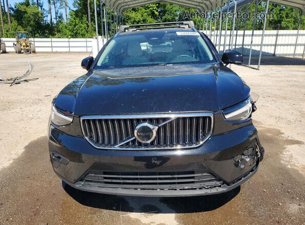 YV4L12UE8S2599164 2025 VOLVO XC40 Black Вид спереду