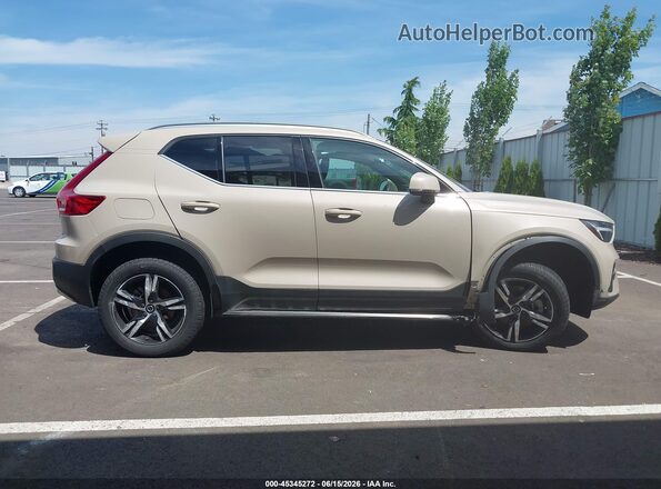YV4L12UJ2S2519659 2025 VOLVO XC40 Beige Vista interior de 360 grados