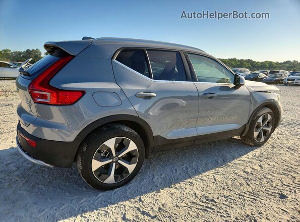 YV4L12UJ9S2565280 2025 VOLVO XC40 Gray უკანა მარჯვენა