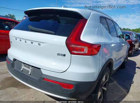 YV4L12UK0R2311735 2024 VOLVO XC40 White Tył prawy
