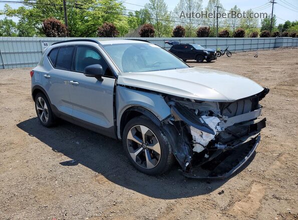 YV4L12UK2R2258620 2024 VOLVO XC40 Gray წინა მარჯვენა