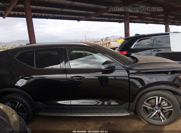 YV4L12UK9P2964478 2023 VOLVO XC40 Black 