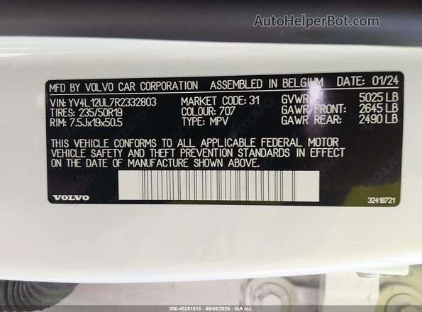 YV4L12UL7R2332803 2024 VOLVO XC40 White ძრავის განყოფილების ხედი