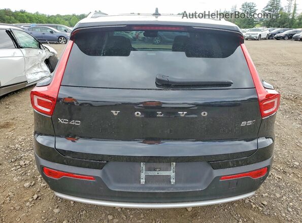 YV4L12UN1P2943134 2023 VOLVO XC40 Black Vista trasera