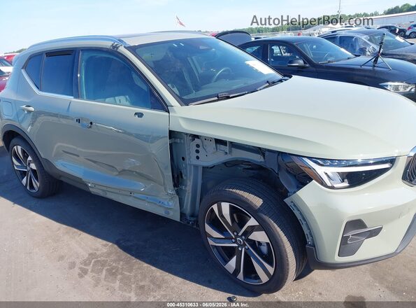 YV4L12UN4P2078059 2023 VOLVO XC40 Green Դիմացի տեսք