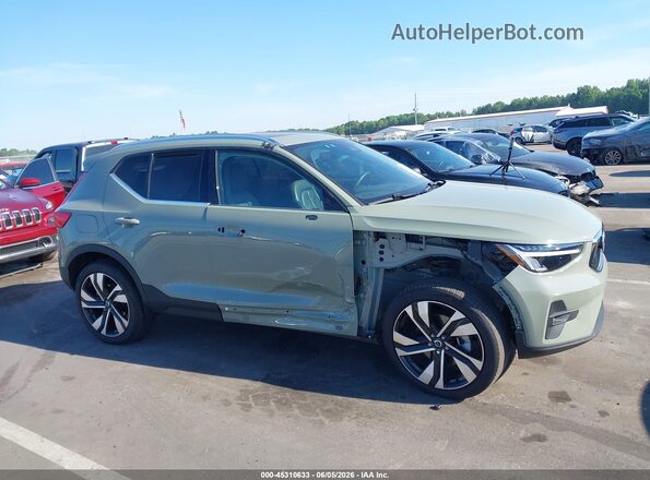 YV4L12UN4P2078059 2023 VOLVO XC40 Green Սալոնի հետևի տեսք