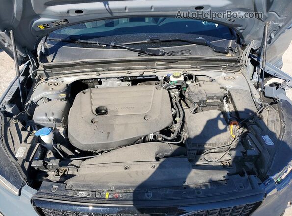 YV4L12UW1P2114069 2023 VOLVO XC40 Gray Widok komory silnika