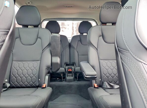 YV4M12JB7S1390857 2025 VOLVO XC90 Gray Rear seats view