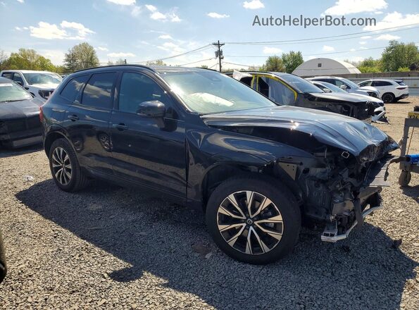YV4M12RC3S1123065 2025 VOLVO XC60 Черный Передняя правая четверть