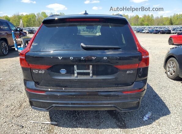 YV4M12RC3S1123065 2025 VOLVO XC60 Черный Вид сзади