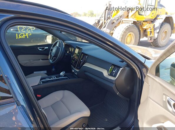 YV4M12RC3T1461728 2026 VOLVO XC60 Blue Vista interior delantera