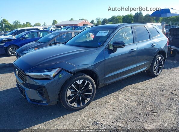YV4M12RC3T1461728 2026 VOLVO XC60 Blue Vista tres cuartos delantera izquierda