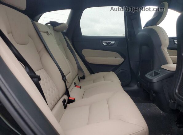 YV4M12RJ8T1463019 2026 VOLVO XC60 Black Вид задніх сидінь
