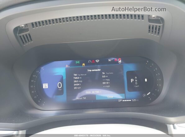 YV4M12RM1S1122246 2025 VOLVO XC60 Silver Հետևի նստատեղերի տեսք