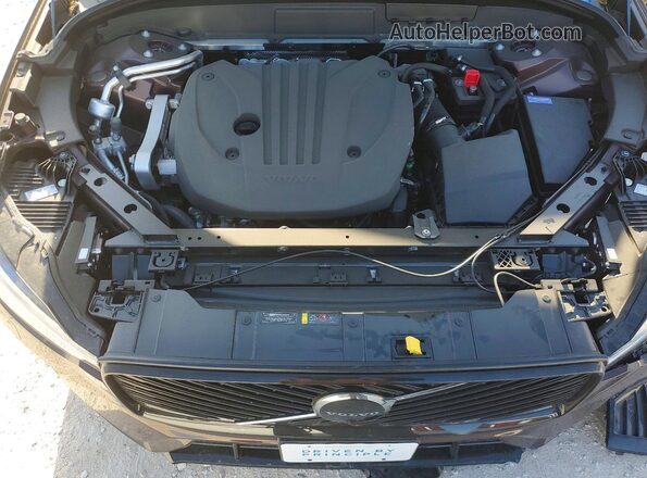 YV4M12RM1T1408616 2026 VOLVO XC60 Maroon Rear interior view