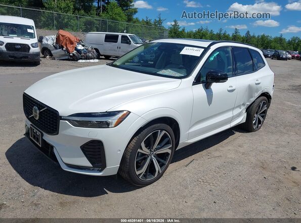 YV4M12RM2S1082050 2025 VOLVO XC60 White Przód lewy