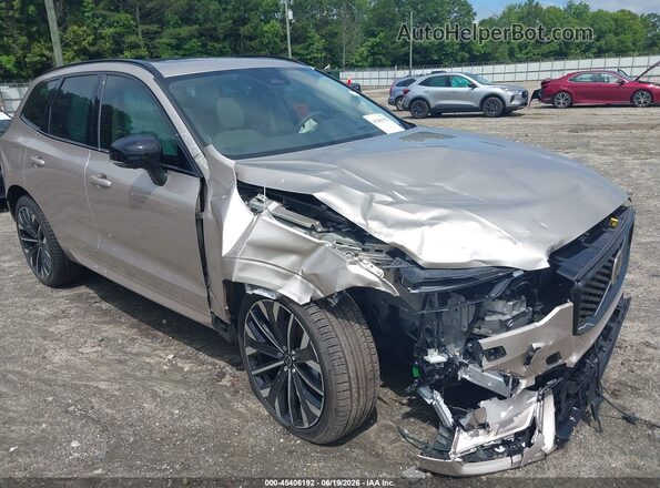 YV4M12RM2T1408298 2026 VOLVO XC60 Champagne Front view