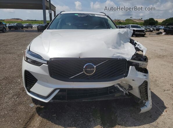 YV4M12RM6T1409230 2026 VOLVO XC60 White Widok z przodu