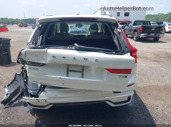 YV4M12RM8S1082229 2025 VOLVO XC60 White 
