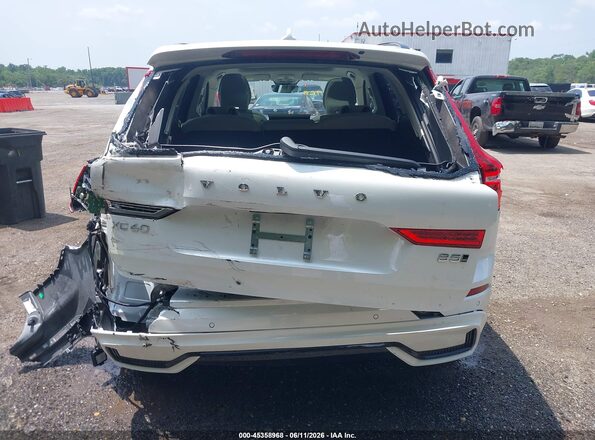 YV4M12RM8S1082229 2025 VOLVO XC60 White Դիմացի տեսք