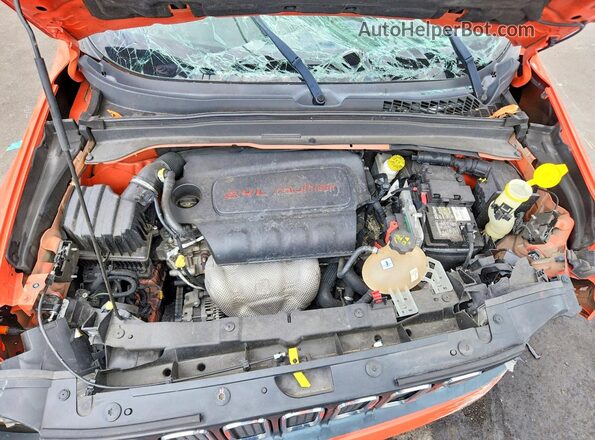 ZACCJABB5HPF38259 2017 JEEP RENEGADE Orange ძრავის განყოფილების ხედი