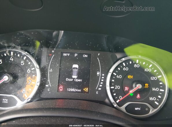 ZACCJABBXHPF64825 2017 JEEP RENEGADE Green Widok wnętrza 360 stopni