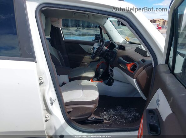 ZACCJABT7GPE28272 2016 JEEP RENEGADE White Front interior view