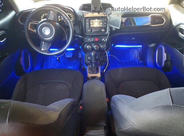 ZACCJBAB4HPF21301 2017 JEEP RENEGADE Black Dashboard view