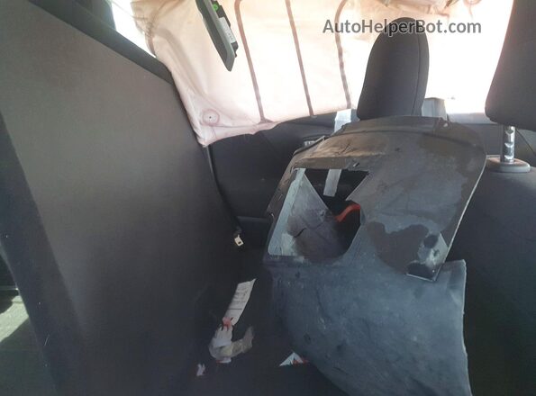 ZACCJBAB4JPH72096 2018 JEEP RENEGADE Gray Rear seats view
