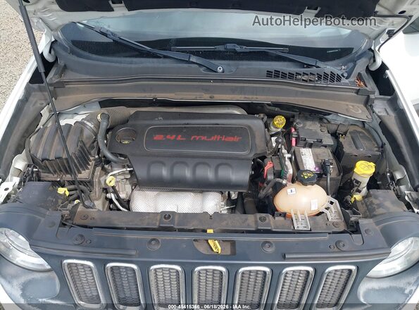ZACCJBAB5HPG16384 2017 JEEP RENEGADE Белый Вид сзади