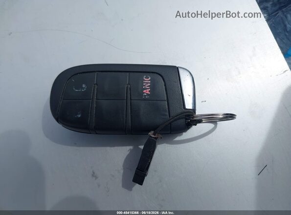 ZACCJBAB5HPG16384 2017 JEEP RENEGADE Белый Вид панели приборов