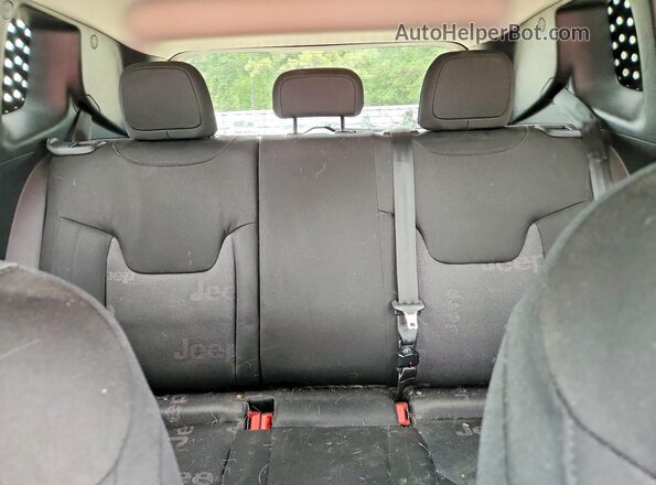 ZACCJBAB6HPE92948 2017 JEEP RENEGADE Orange Rear seats view