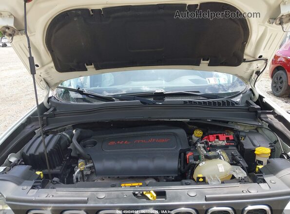 ZACCJBAB6JPH00347 2018 JEEP RENEGADE Белый Вид сзади