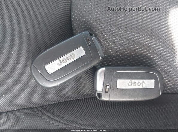 ZACCJBAB6JPJ57949 2018 JEEP RENEGADE Gray Widok deski rozdzielczej