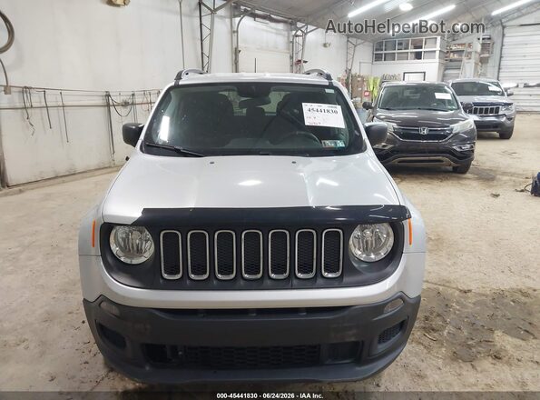 ZACCJBAB8JPH67970 2018 JEEP RENEGADE Silver Սարքավորումների վահանակի տեսք