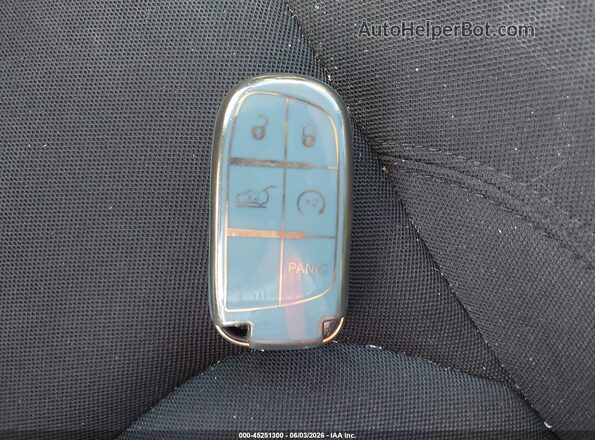 ZACCJBBB2JPJ14367 2018 JEEP RENEGADE Белый Вид панели приборов