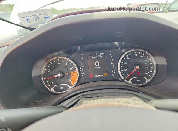 ZACCJBBT5GPD11747 2016 JEEP RENEGADE Silver Instrument cluster view