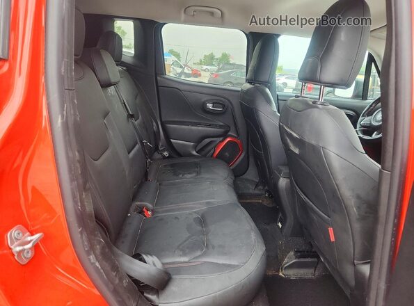 ZACCJBCB2HPF63902 2017 JEEP RENEGADE Orange Vista de los asientos traseros