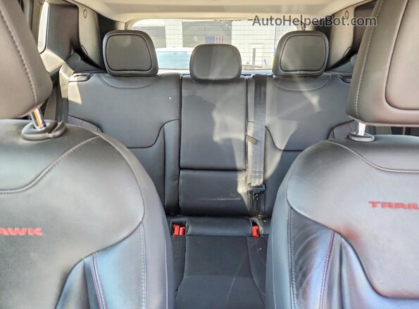 ZACCJBCB5HPF98658 2017 JEEP RENEGADE Black Widok tylnych siedzeń