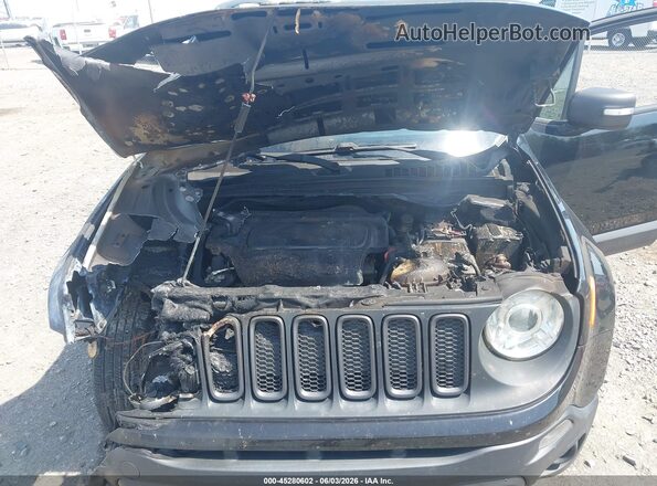 ZACCJBCB5JPH46233 2018 JEEP RENEGADE Black Widok z tyłu