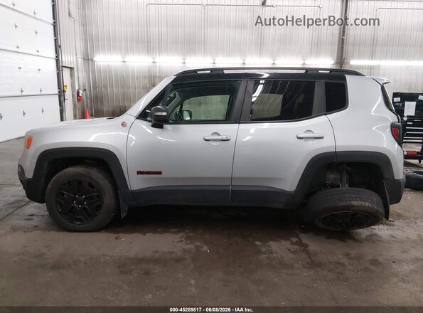 ZACCJBCB5JPJ04690 2018 JEEP RENEGADE Silver სალონის 360-გრადუსიანი ხედი