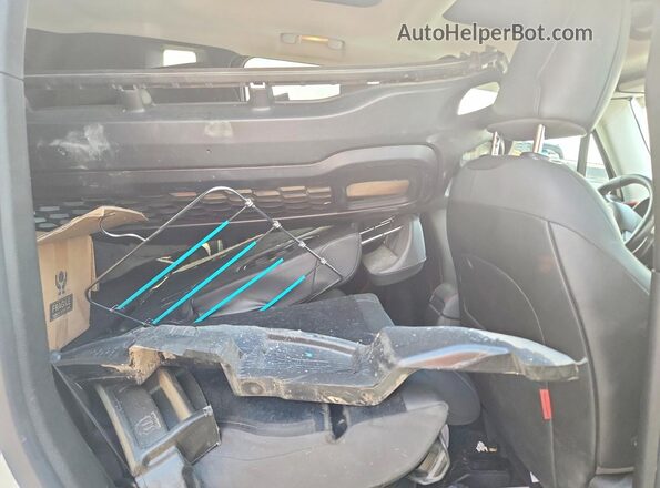 ZACCJBCB6HPF32183 2017 JEEP RENEGADE White Rear interior view