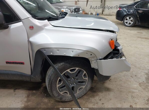 ZACCJBCB7HPF46450 2017 JEEP RENEGADE Silver 