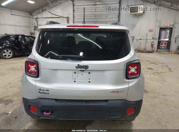 ZACCJBCB7HPF46450 2017 JEEP RENEGADE Silver 